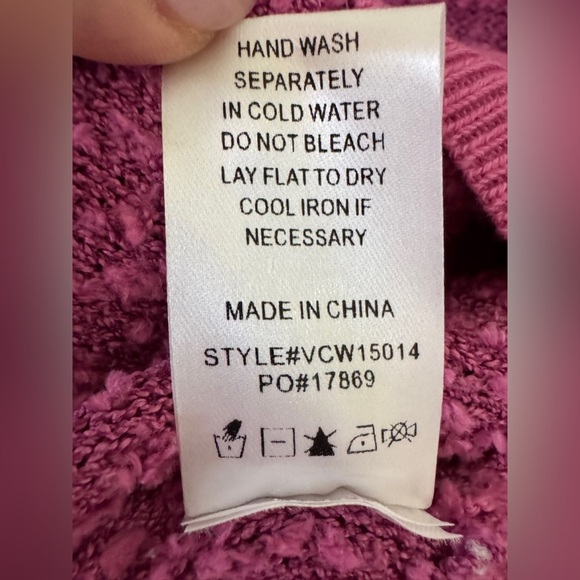 VICI Textured Fuchsia Bubble Sleeve Sweater Small Cozy Knit NWOT Fall Holiday - Picture 16 of 16